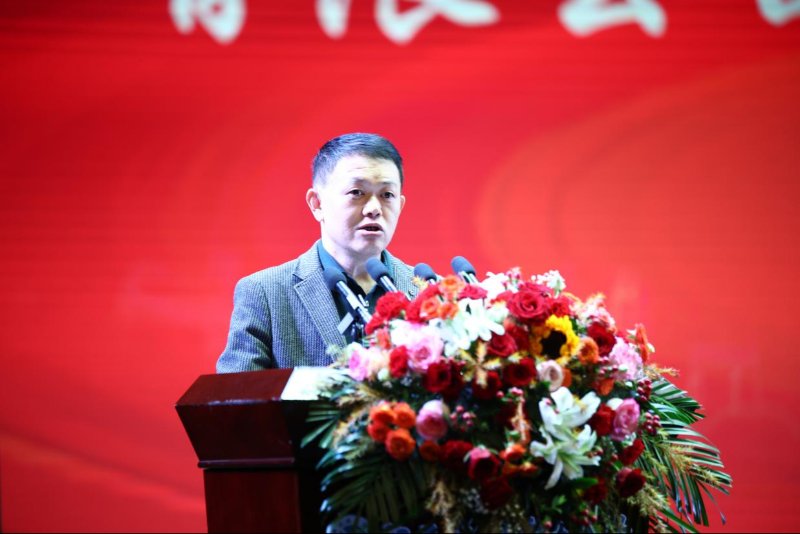 6389776948215710918399646 下载3800.jpg
